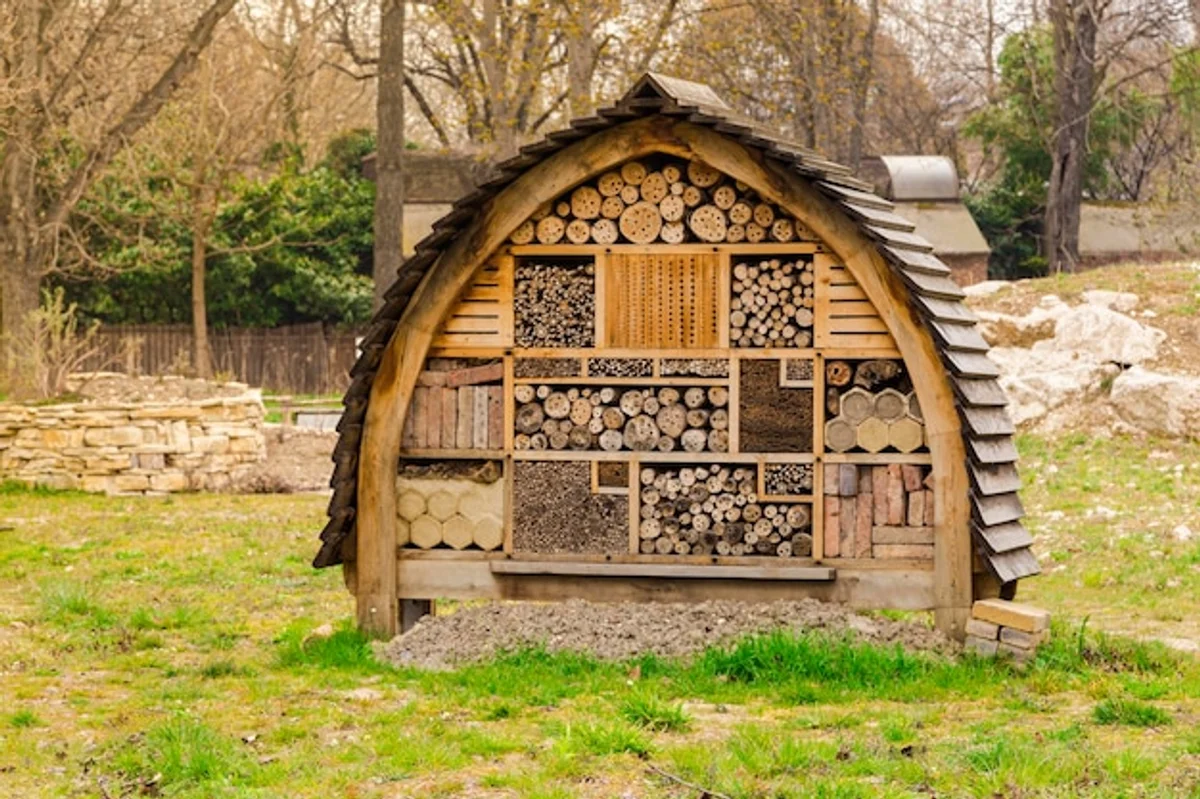 wild bee hotel garden insect house
