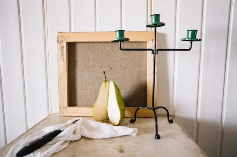 creative upcycling with old light bulbs home diy