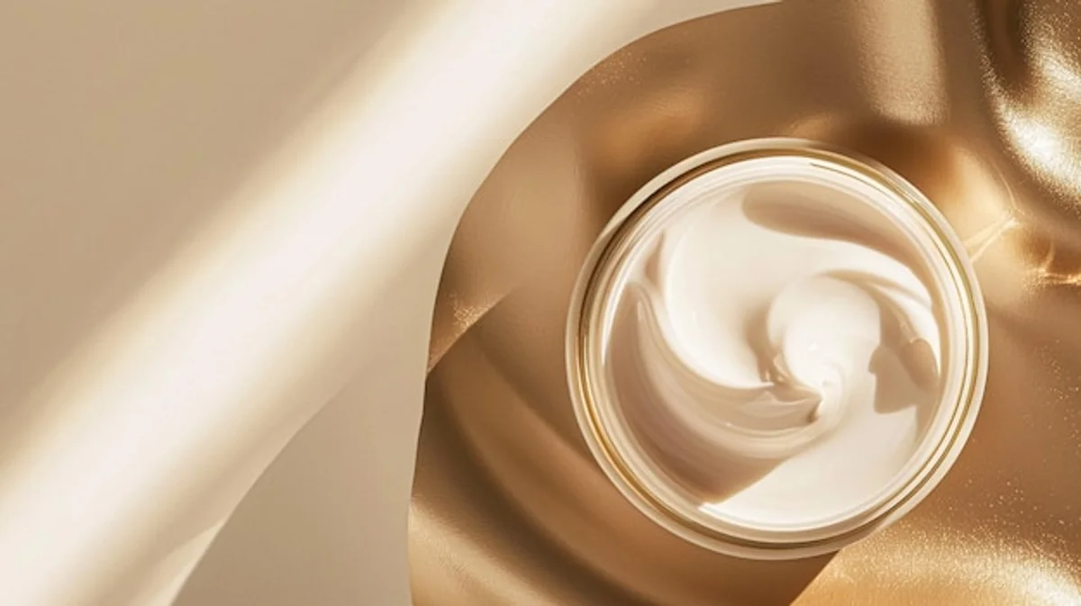 banana peel cleaning silver jewelry