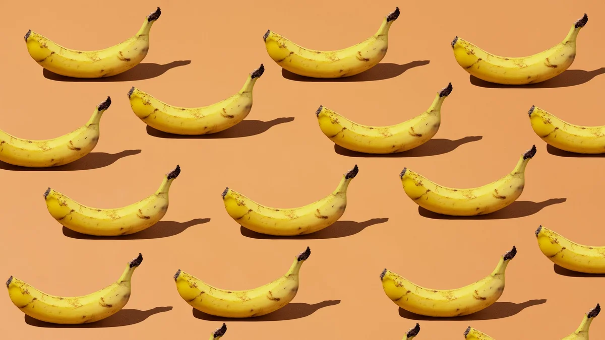 banana peel ripening science macro household storage tips