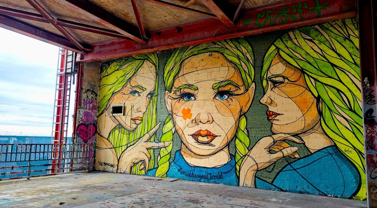 berlin street art colorful wall urbanscape