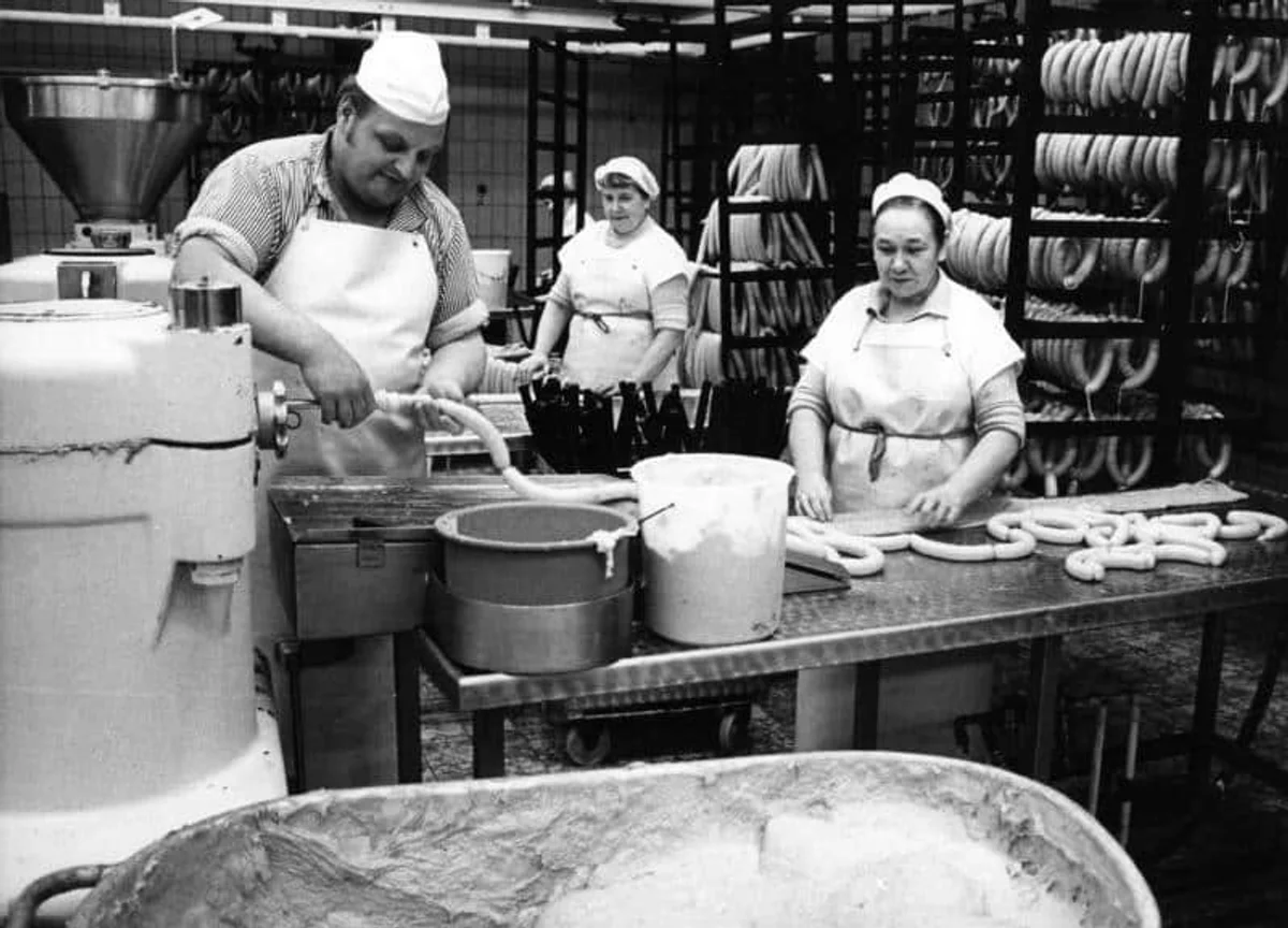 old photo currywurst stand berlin 1940s