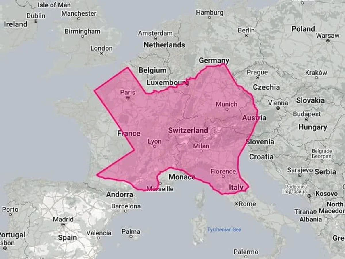 Mercator map projection comparison Iceland Texas