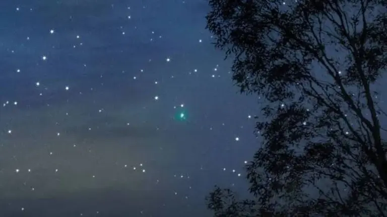 Der interstellare Komet 3I/ATLAS und seine ersten Beobachtungen von Amateurastronomen