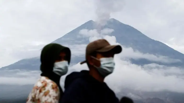 Tetap Waspada! 3 aktive Vulkane in Indonesien unter beobachteter Gefahr